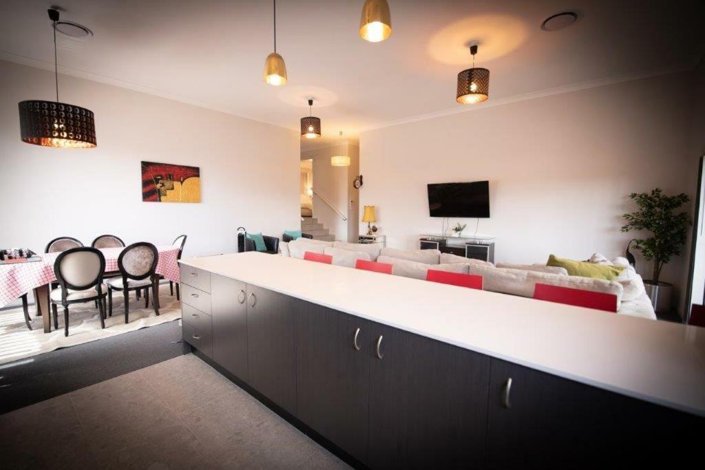 Newly Built - Blue On Albion Villa Katoomba Bagian luar foto